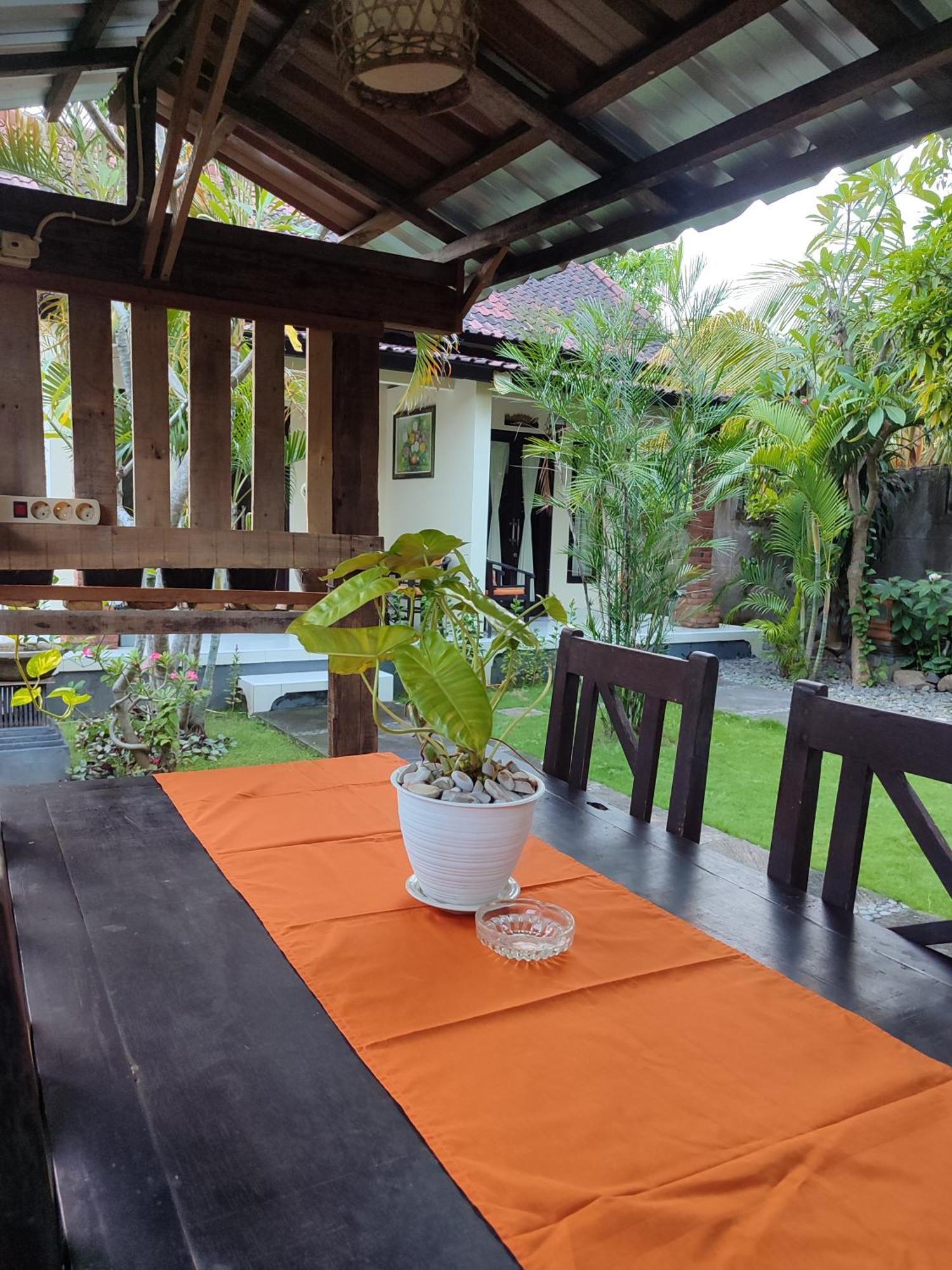 Giri Sari Guest House Pemuteran Exterior foto